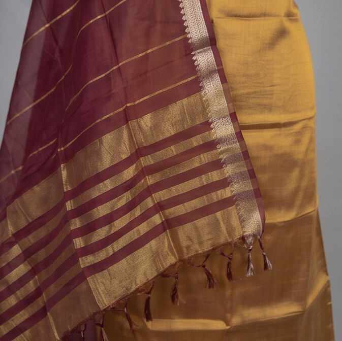 Handloom Silk Nizam Border Chudi Set - Gold Maroon