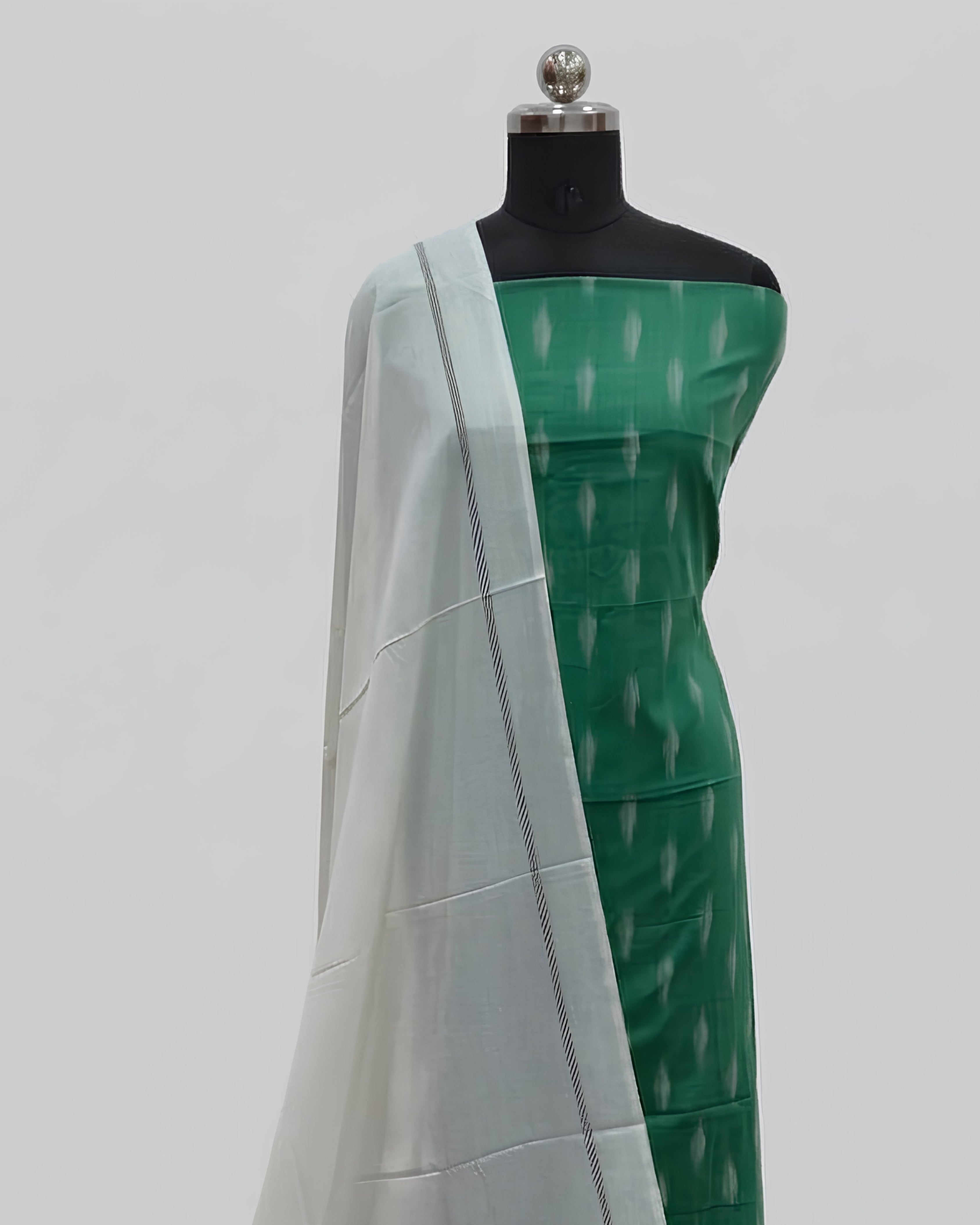 SINGLE IKKAT CHUDI SETS - LEAF GREEN WITH IVORY