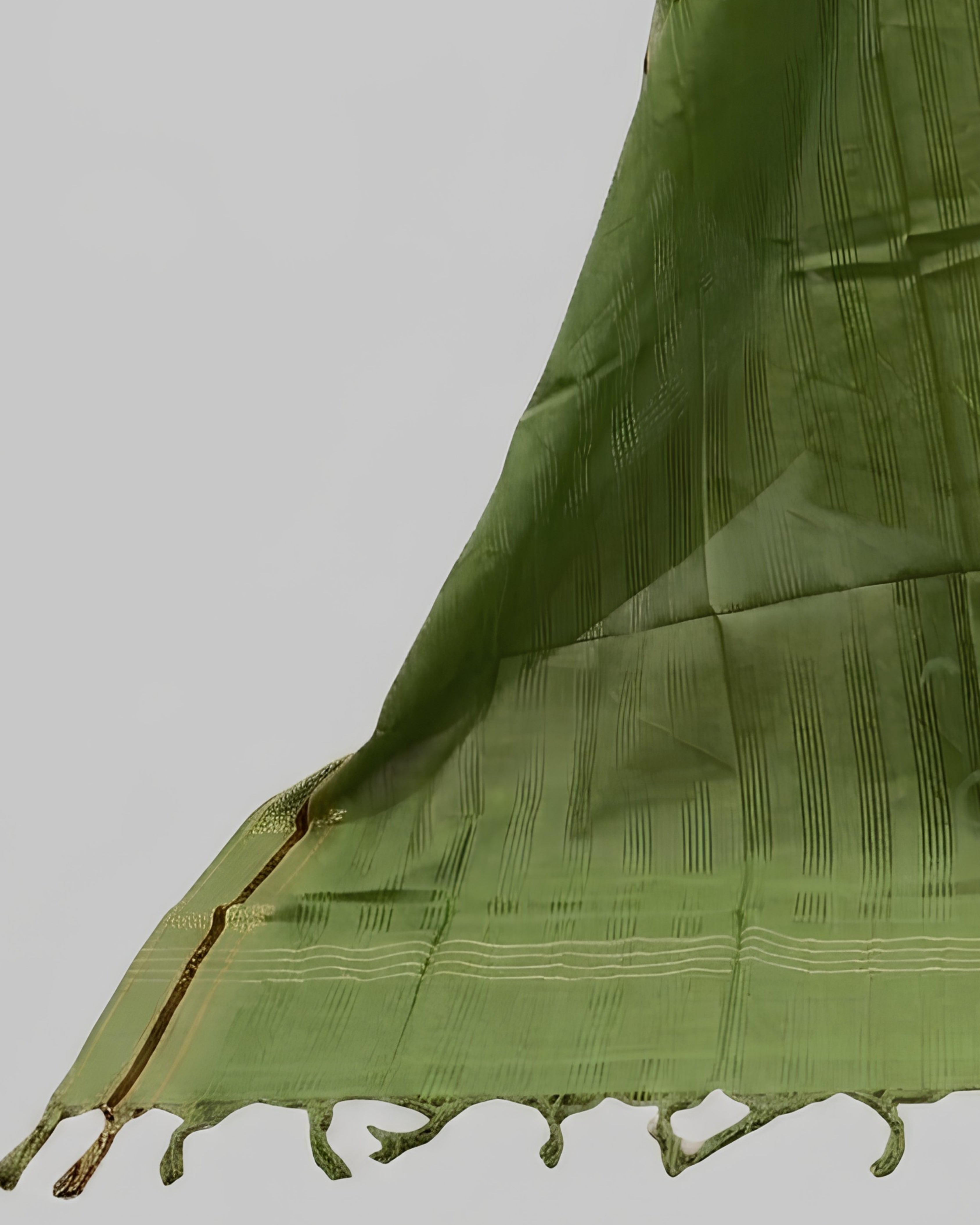 MANGALAGIRI PURE COTTON  ZARI -LIME GREEN WITH OLIVE GREEN-RED LINE