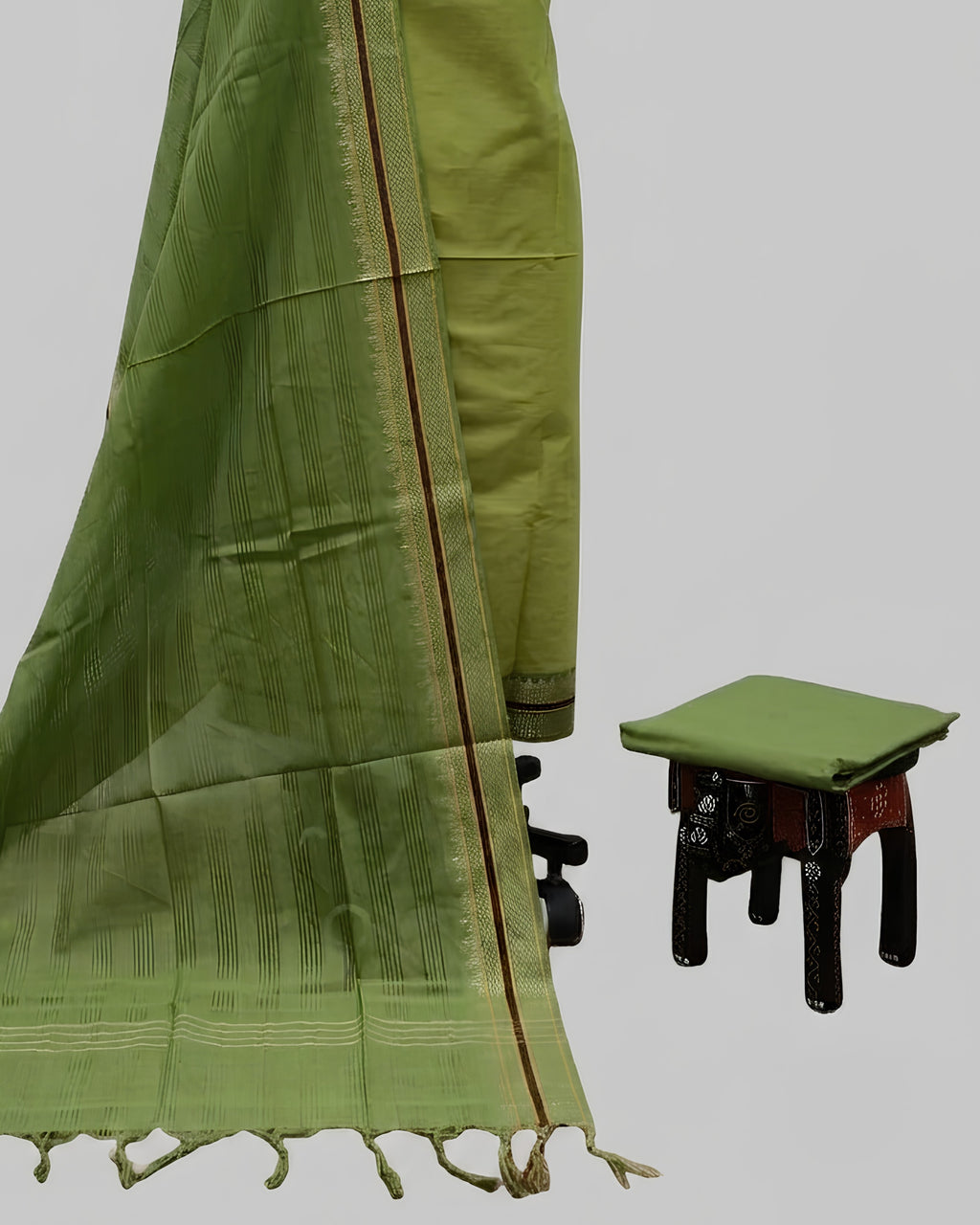 MANGALAGIRI PURE COTTON  ZARI -LIME GREEN WITH OLIVE GREEN-RED LINE
