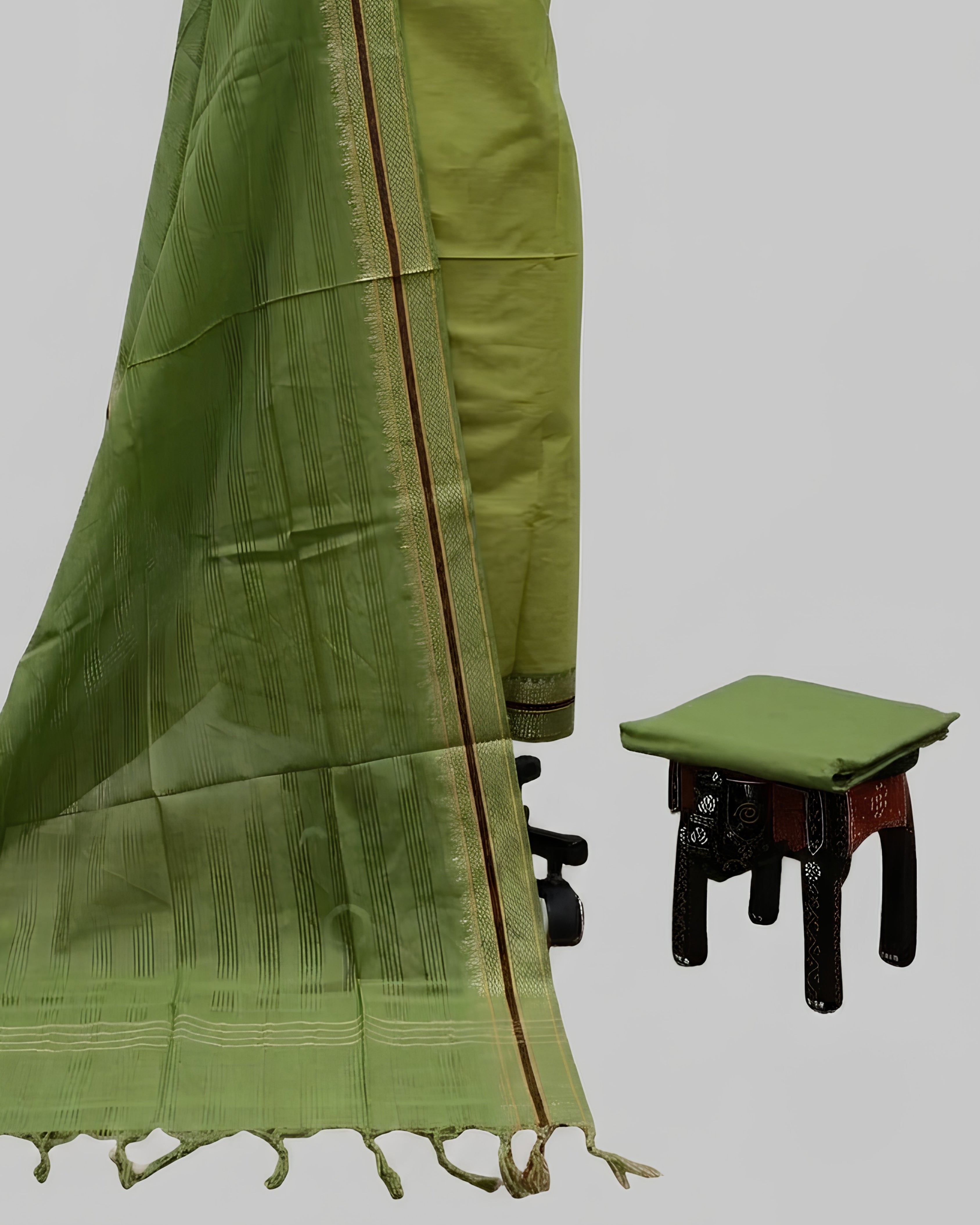 MANGALAGIRI PURE COTTON  ZARI -LIME GREEN WITH OLIVE GREEN-RED LINE