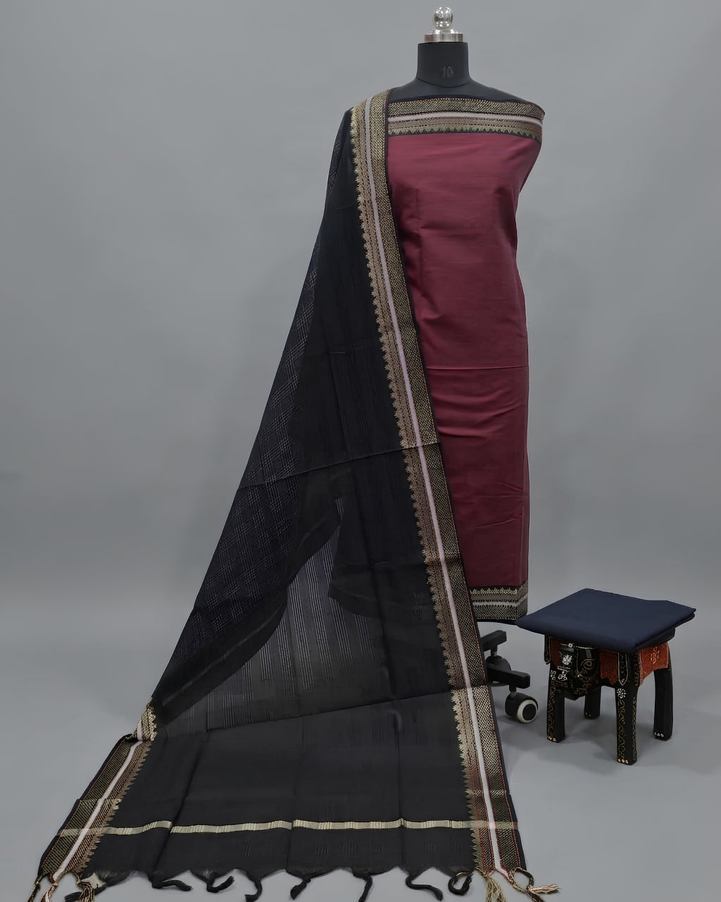 MANGALAGIRI PURE COTTON  ZARI - MAROON WITH BLACK