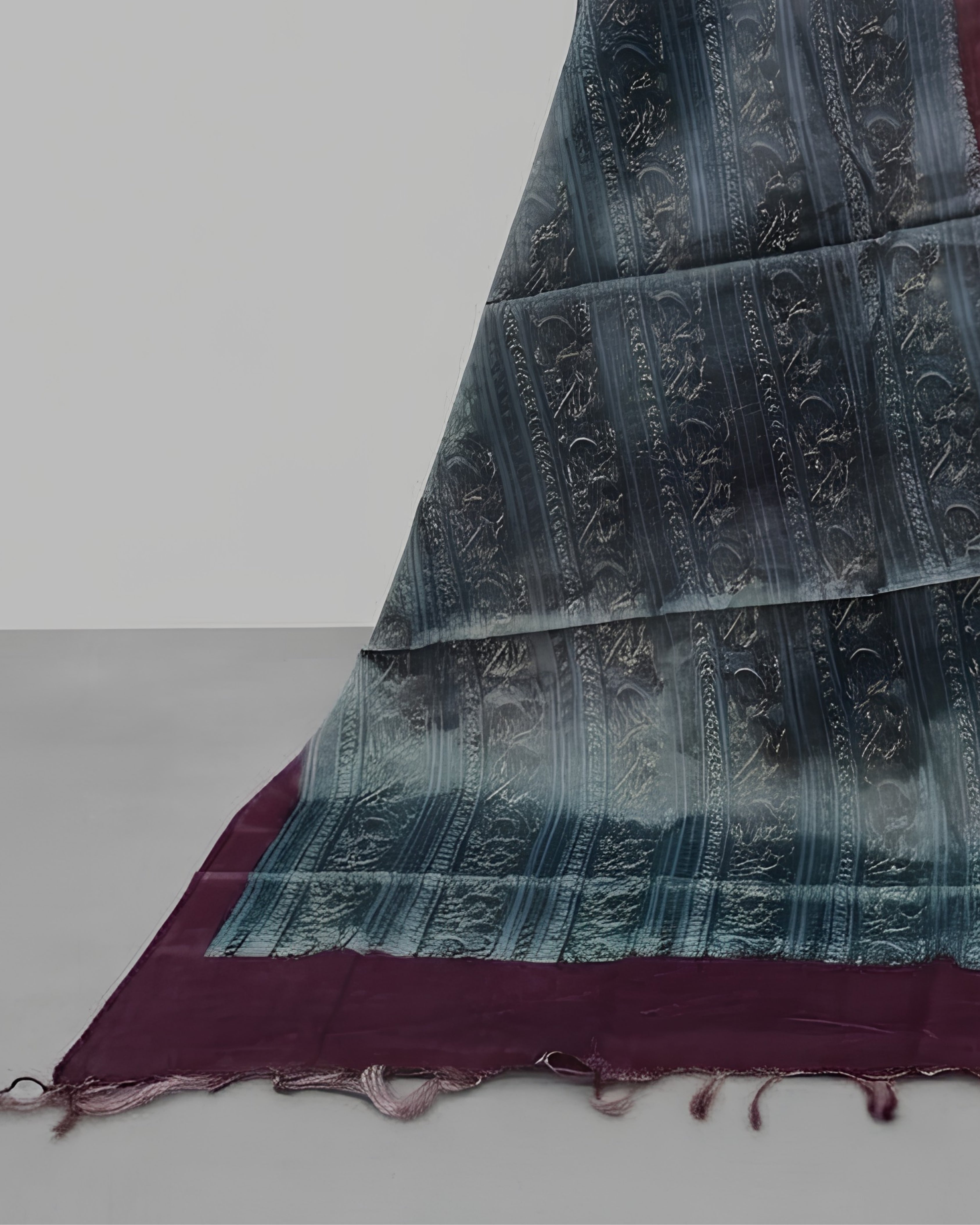 TISSUE SILK DIGITAL CHUDI SETS -MAROON WITH SALTE BLUE