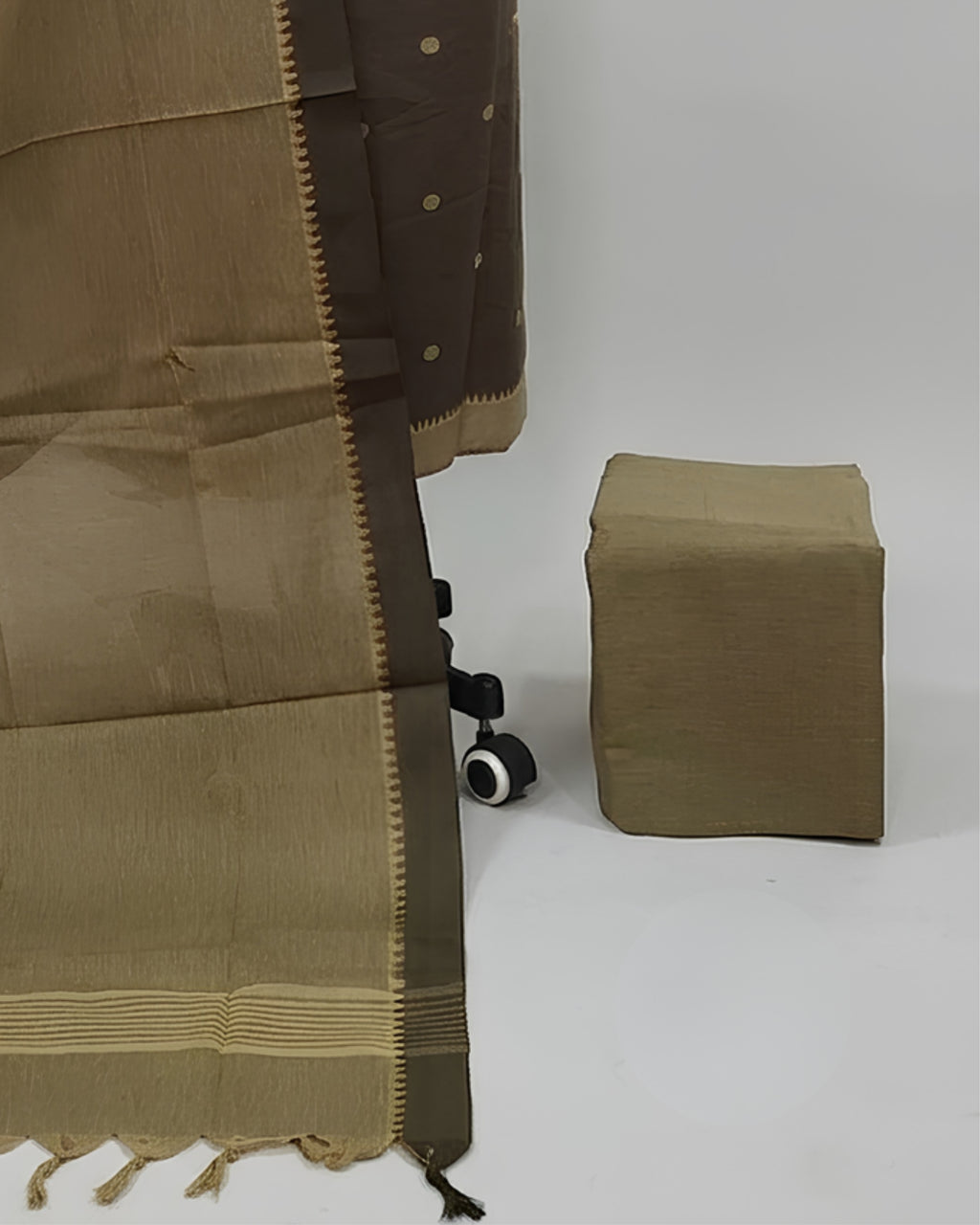 SOUTH COTTON CHUDI SET - OLIVE BROWN  WITH BEIGE- BIG PUTTA