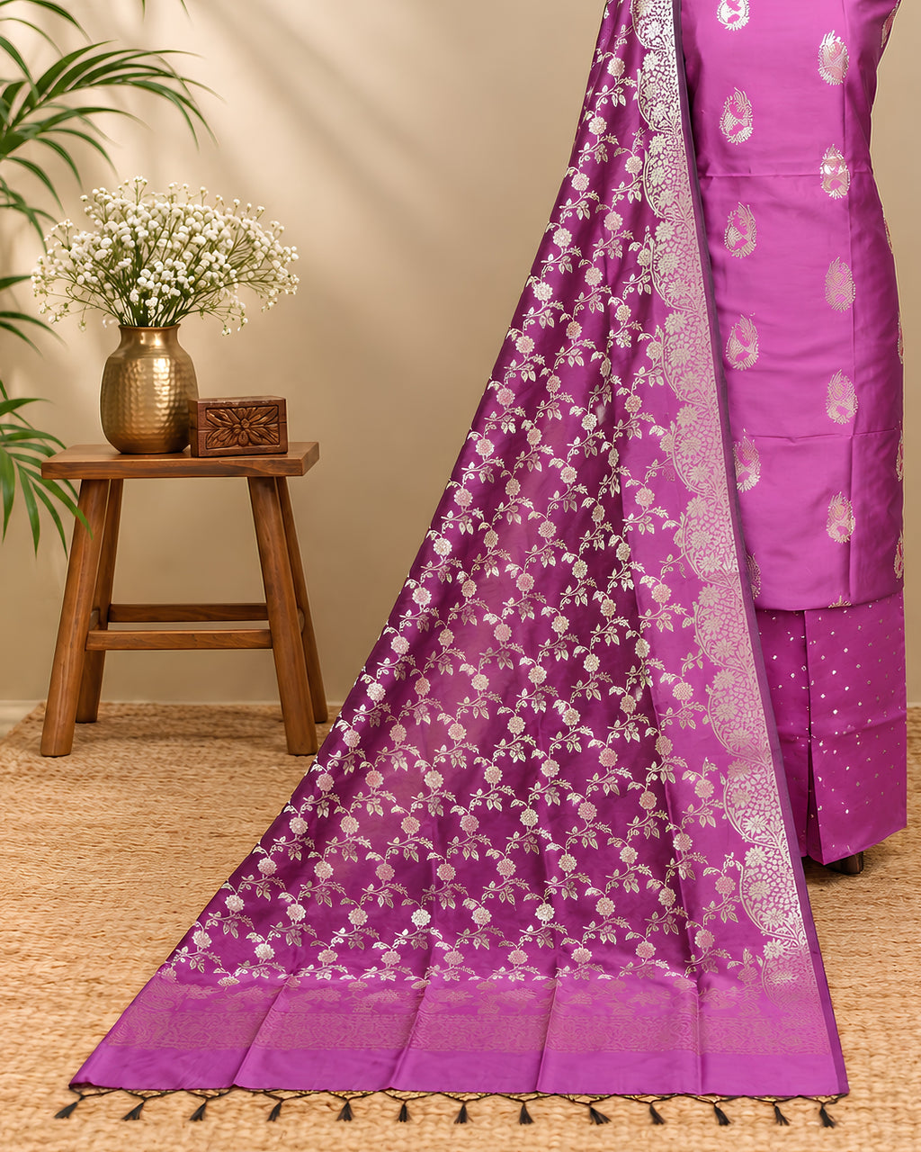 Orchid pink Banarasi chudi set made with intricate fabric, featuring traditional craftsmanship by S Fabs.