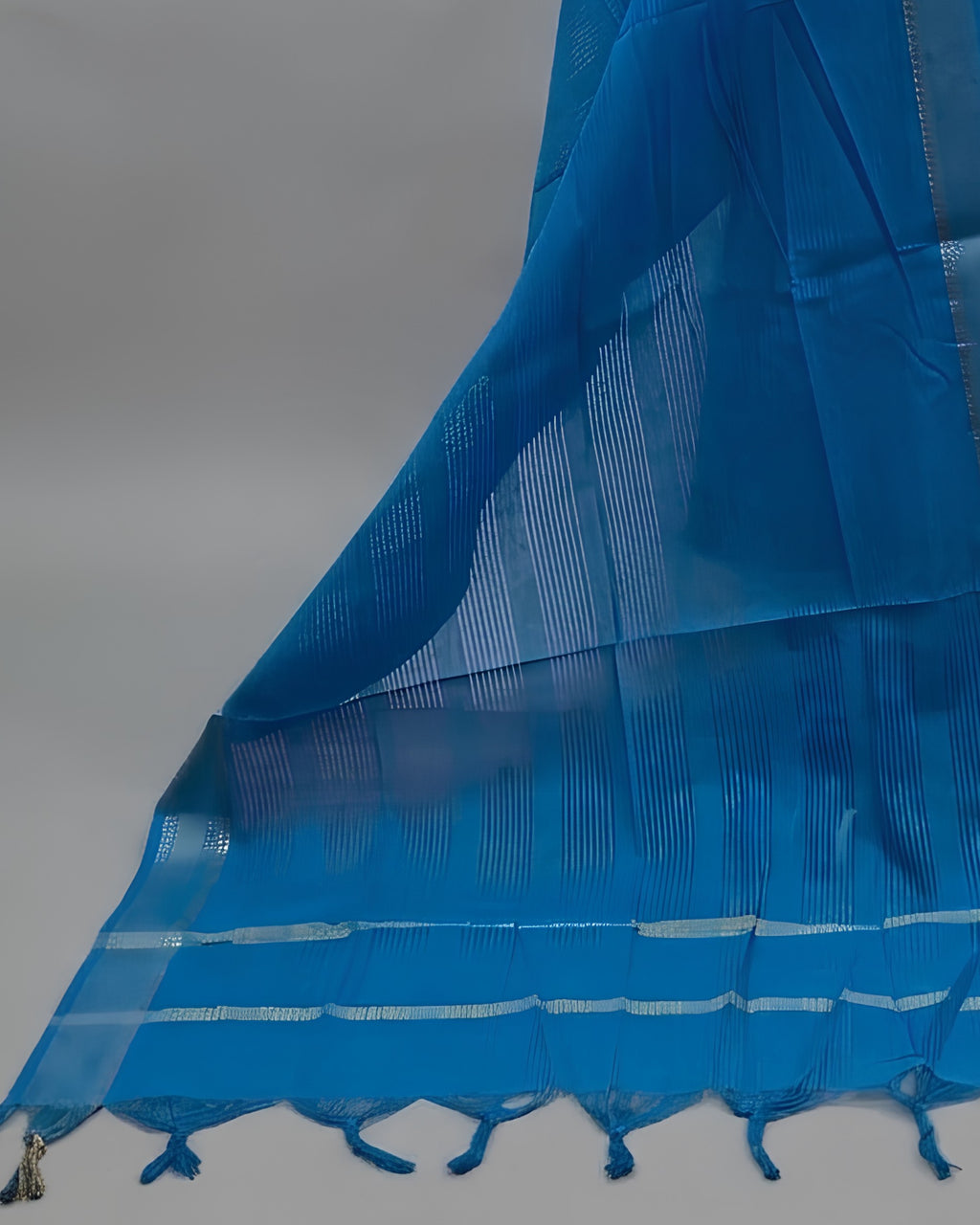 MANGALAGIRI PURE COTTON  ZARI - SKY BLUE WITH ROYAL BLUE