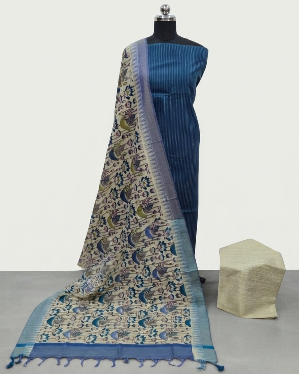 KADHI COTTON PICHWAI PRINTED DUPATTA CHUDI SET - TEAL BLUE