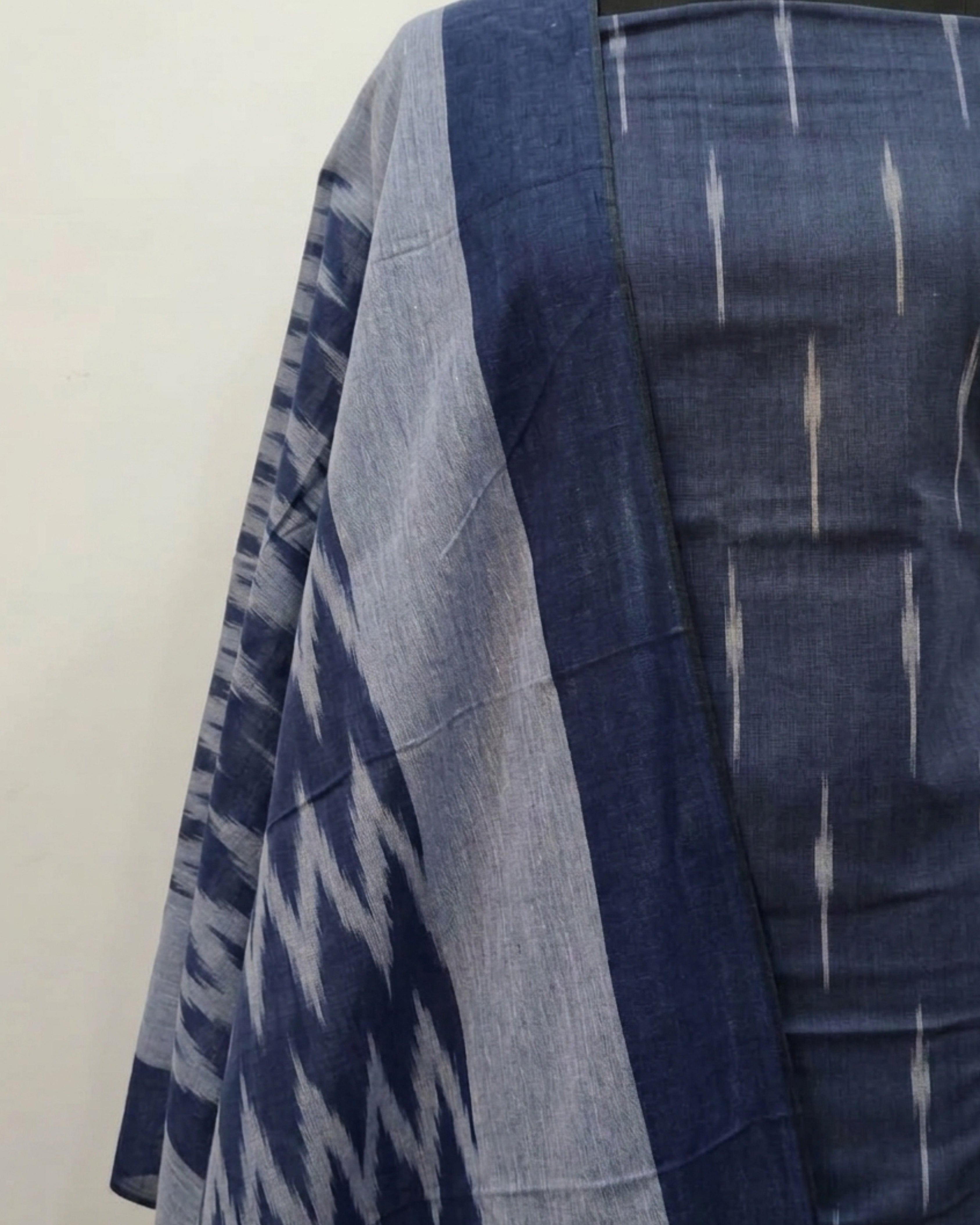 PURE IKKAT CHUDI SET - Indigo