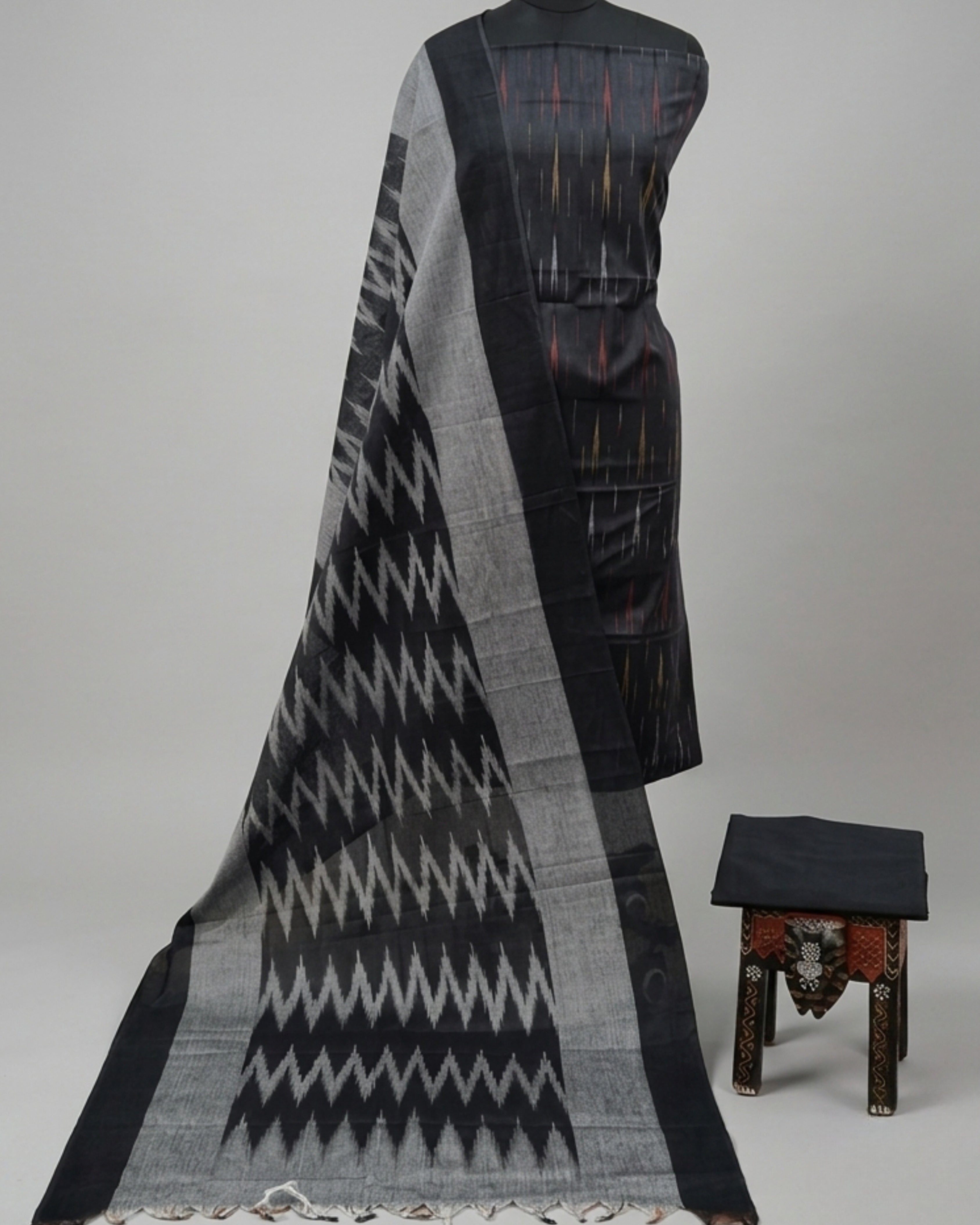 PURE IKKAT CHUDI SET- Charcoal Black