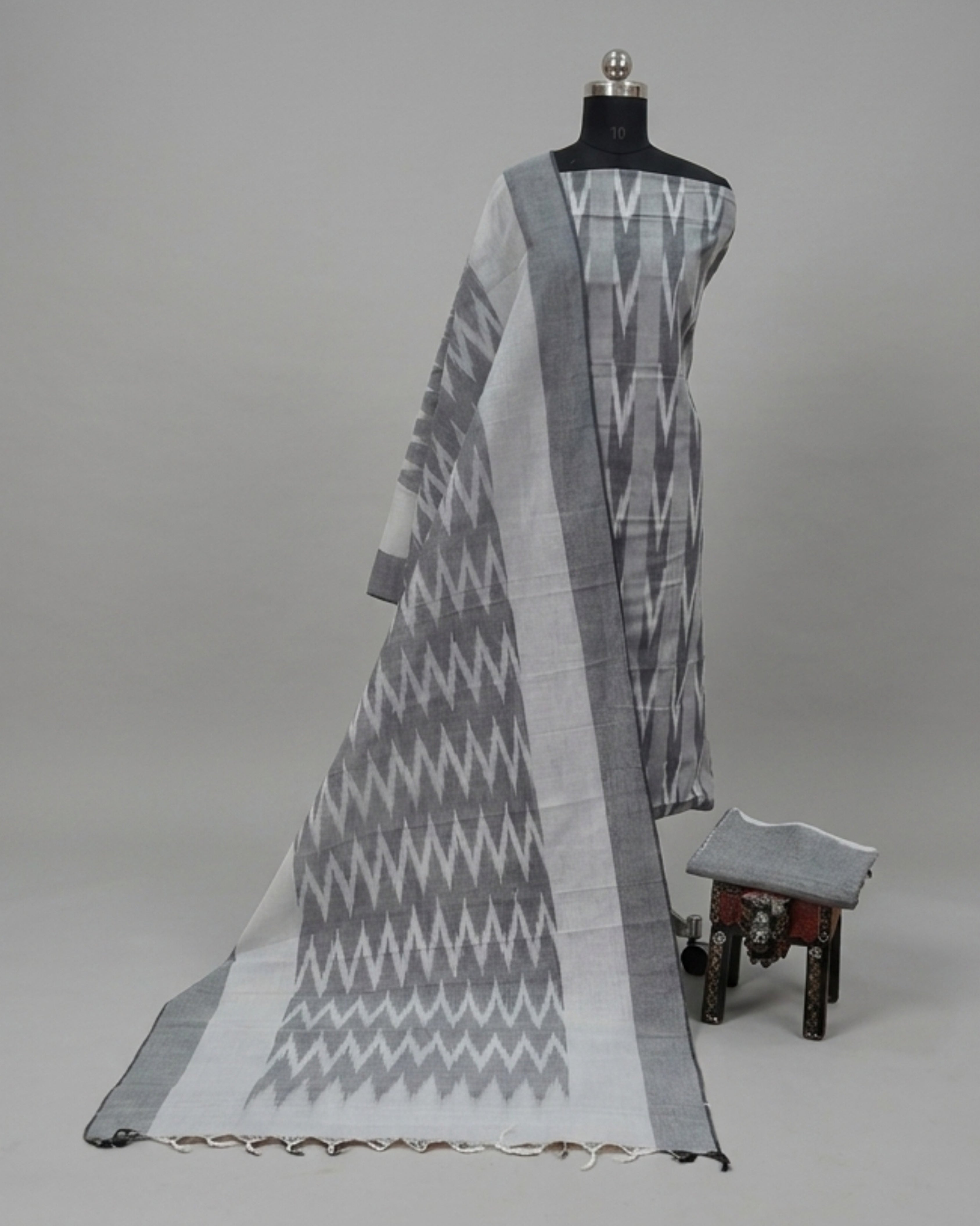 PUR IKKAT CHUDI SET - Steel Gray