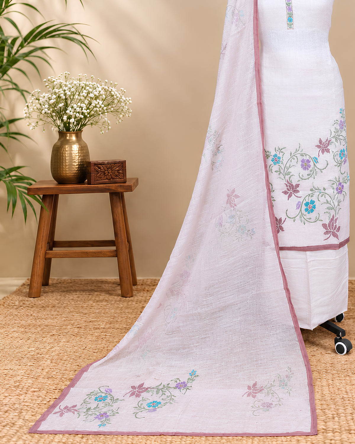 Linen Embroidery Chudi - Pastel Lilac
