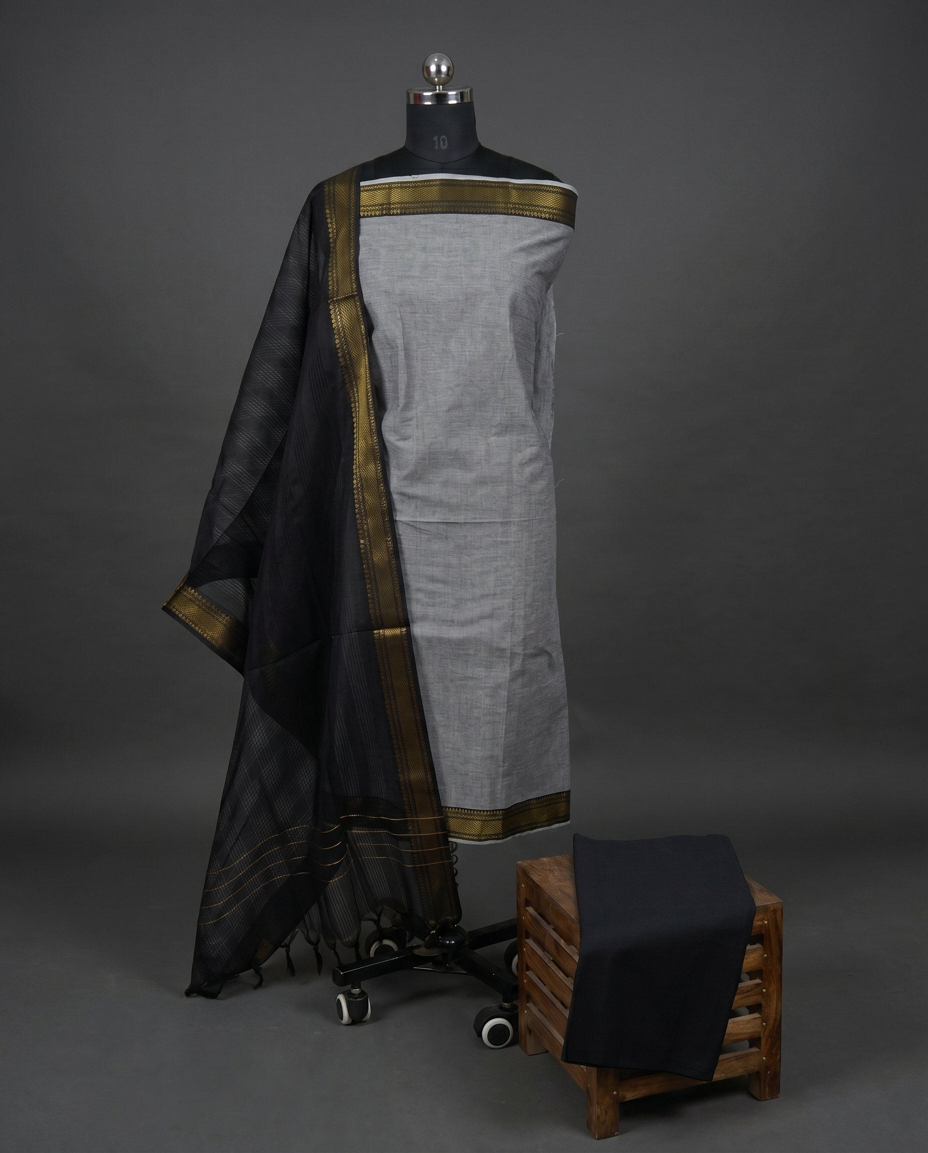 Mangalagiri Pure Cotton Zari - Light Grey & Black