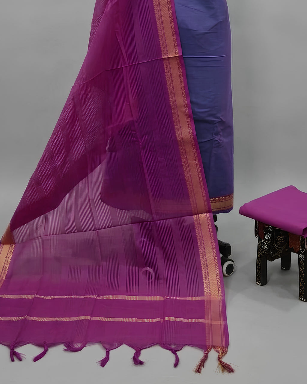 MANGALAGIRI PURE COTTON  ZARI - LAVENDER BLUE WITH MAGENDA PINK