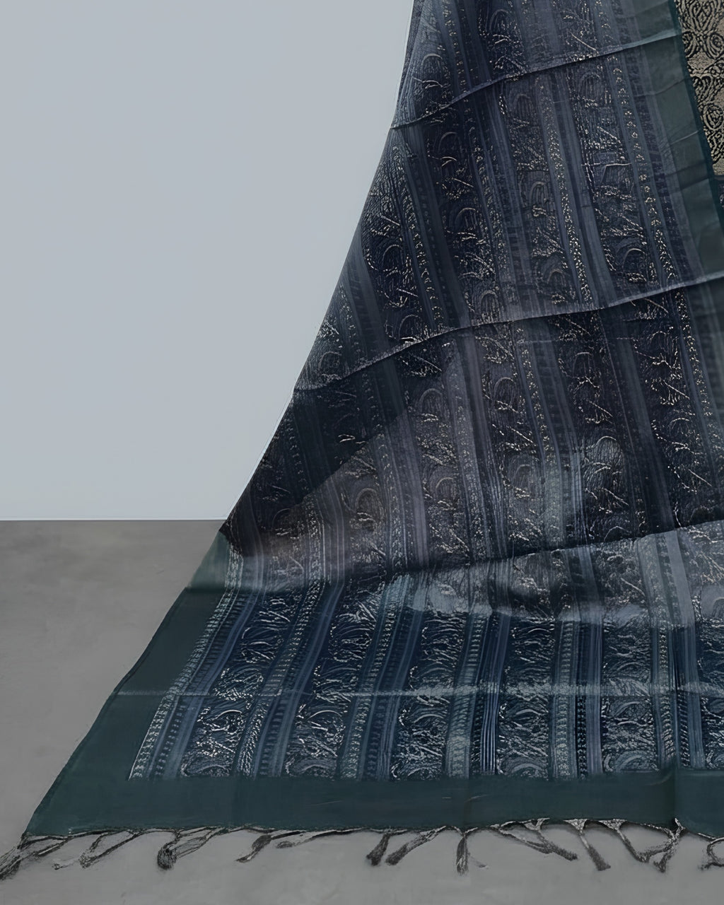 TISSUE SILK DIGITAL CHUDI SETS - LIGHT BEIGE WITH SMOKY INK BLUE