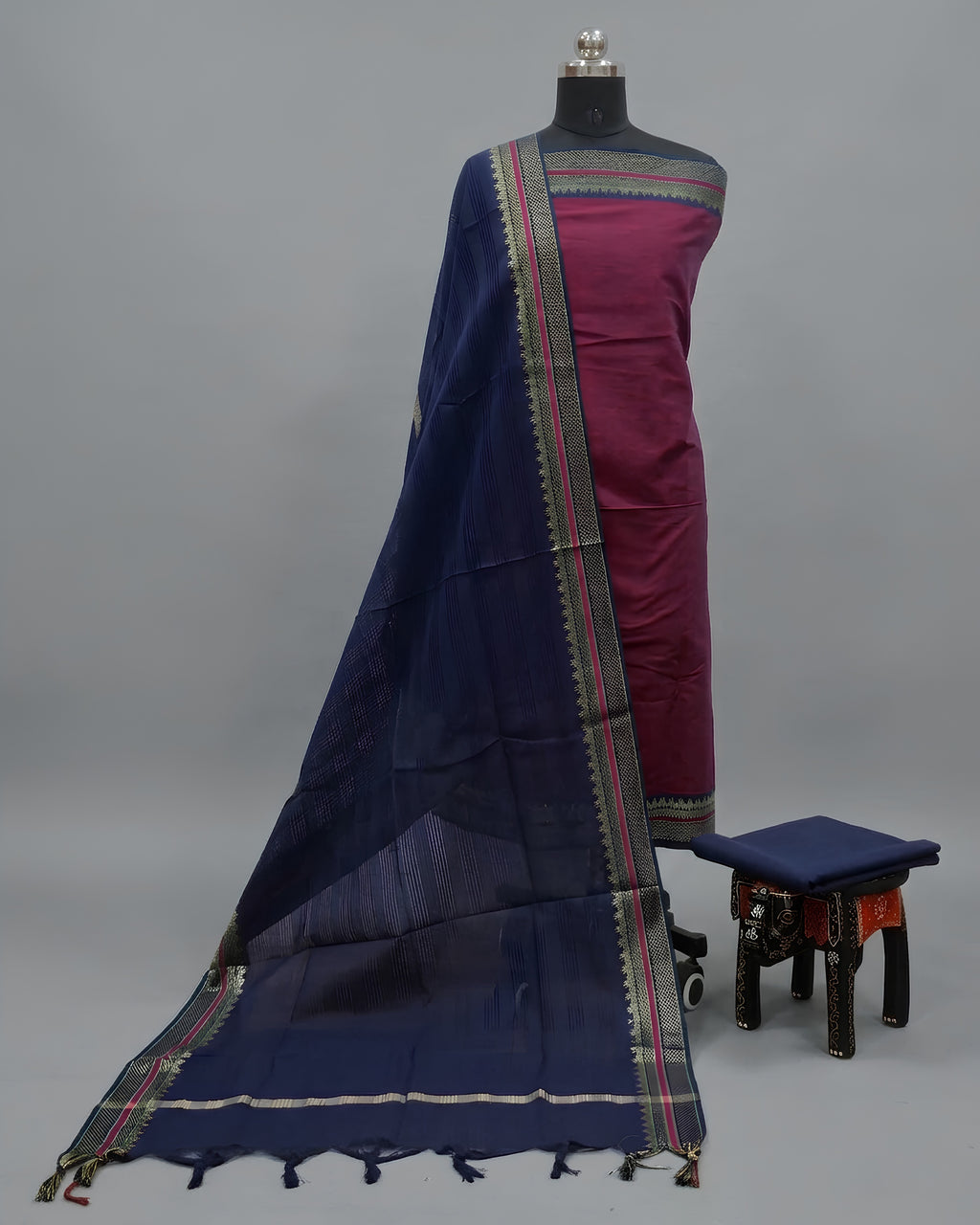 MANGALAGIRI PURE COTTON  ZARI - MAGENTA PURPLE WITH NAVY BLUE