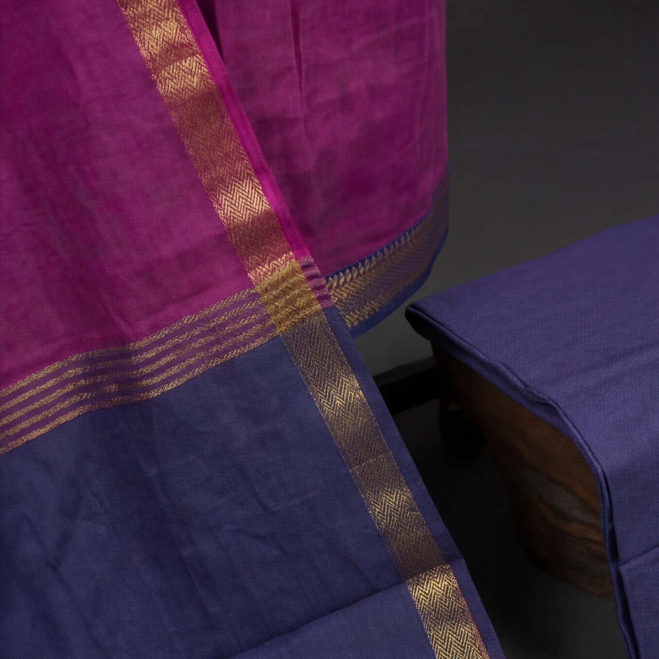 Royal Weave Pure Cotton Chudi - Magenta & Navy Blue