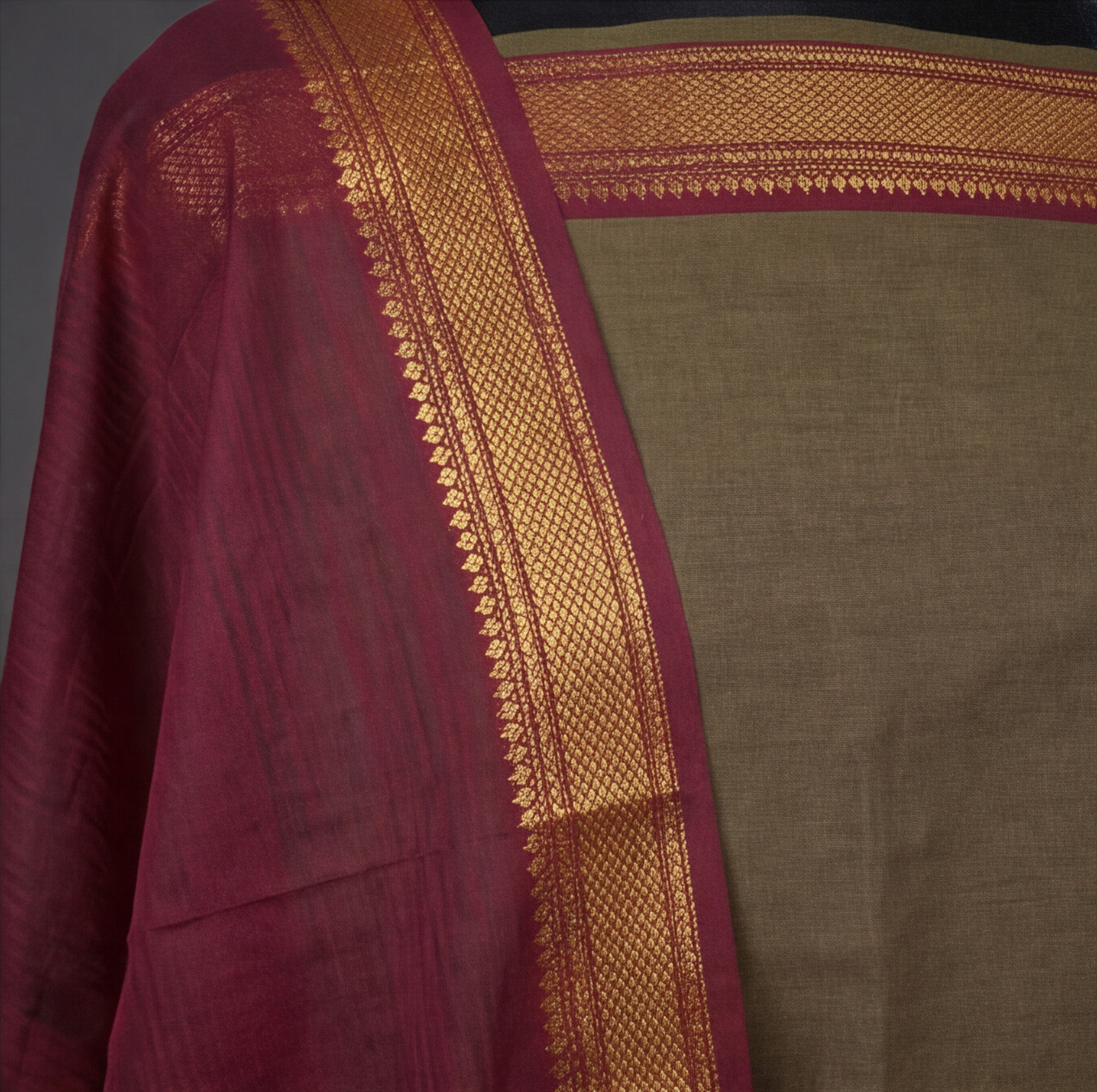 Mangalagiri Pure Cotton Zari - Beige & Wine