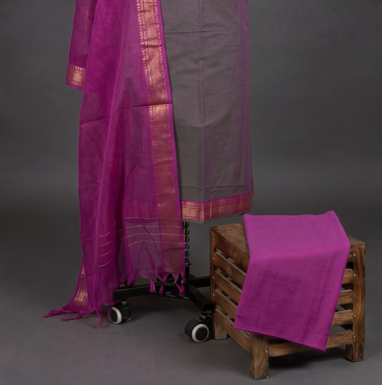 Mangalagiri Pure Cotton Zari - Dusty Rose & Magenta