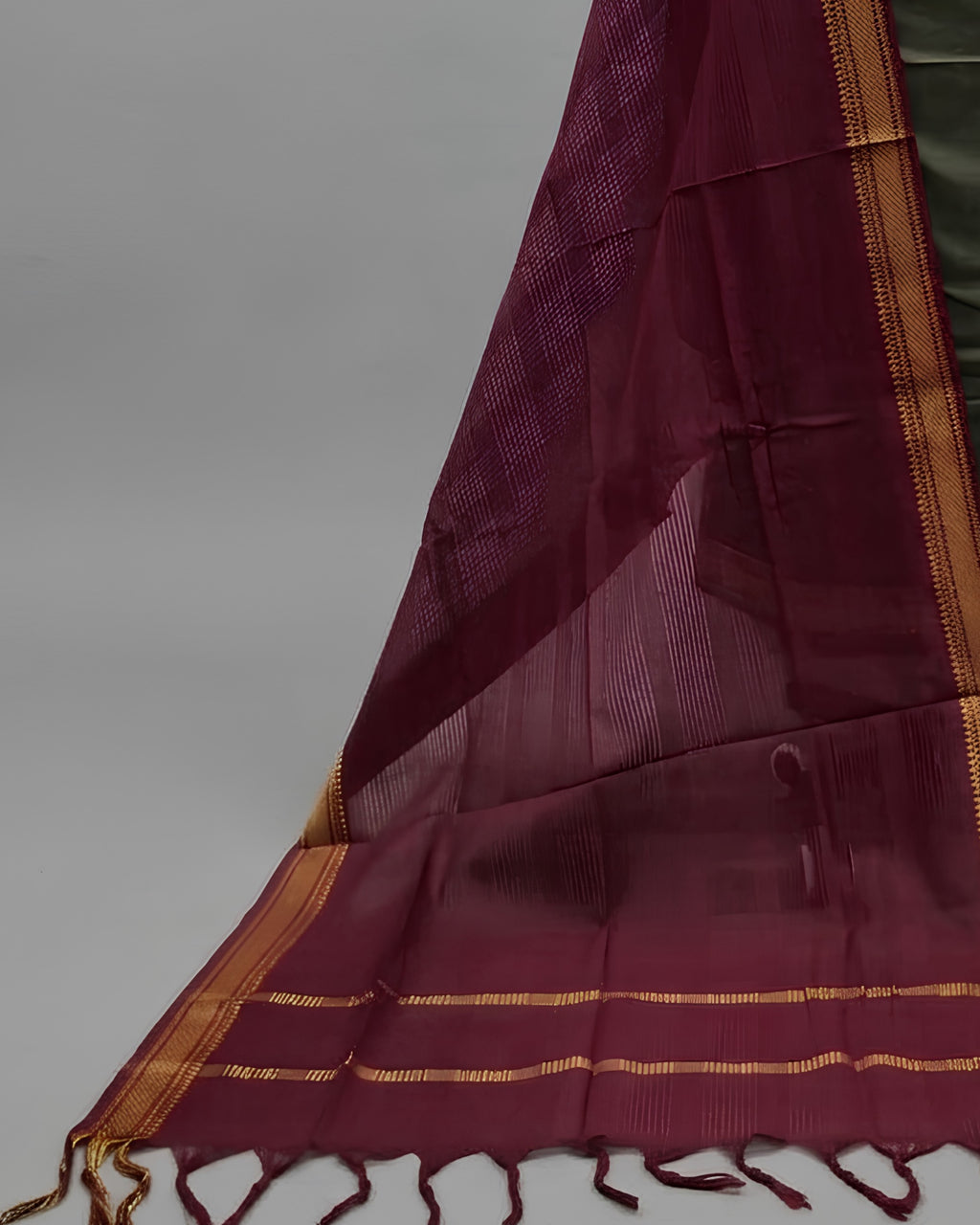 MANGALAGIRI PURE COTTON  ZARI - OLIVE GREEN WITH MAROON