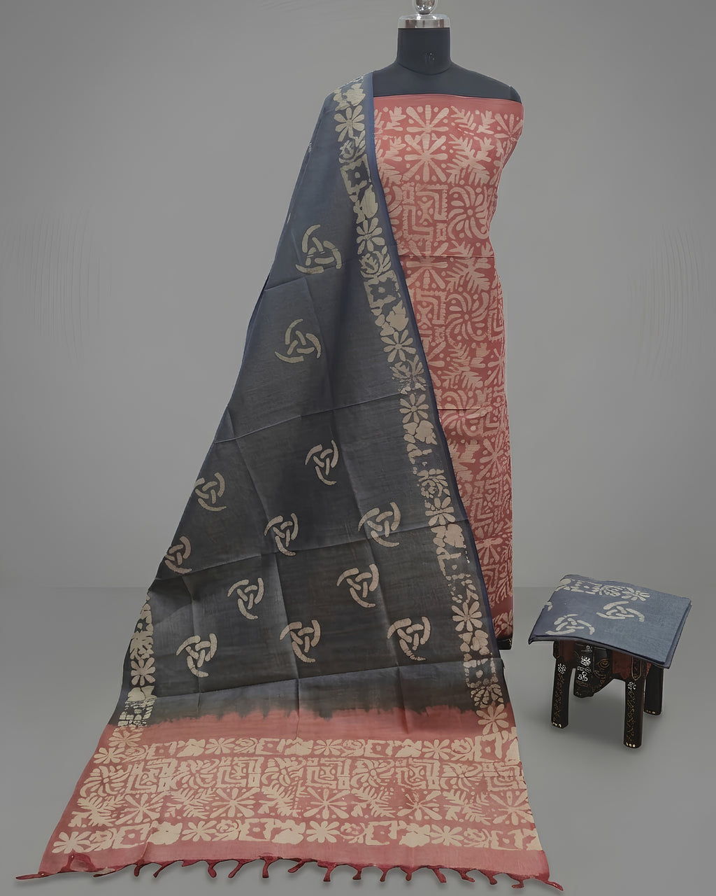 KHADI SILK CRACK BATIK  CHUDI SETS -TERRACOTTA WITH SLATE GREY