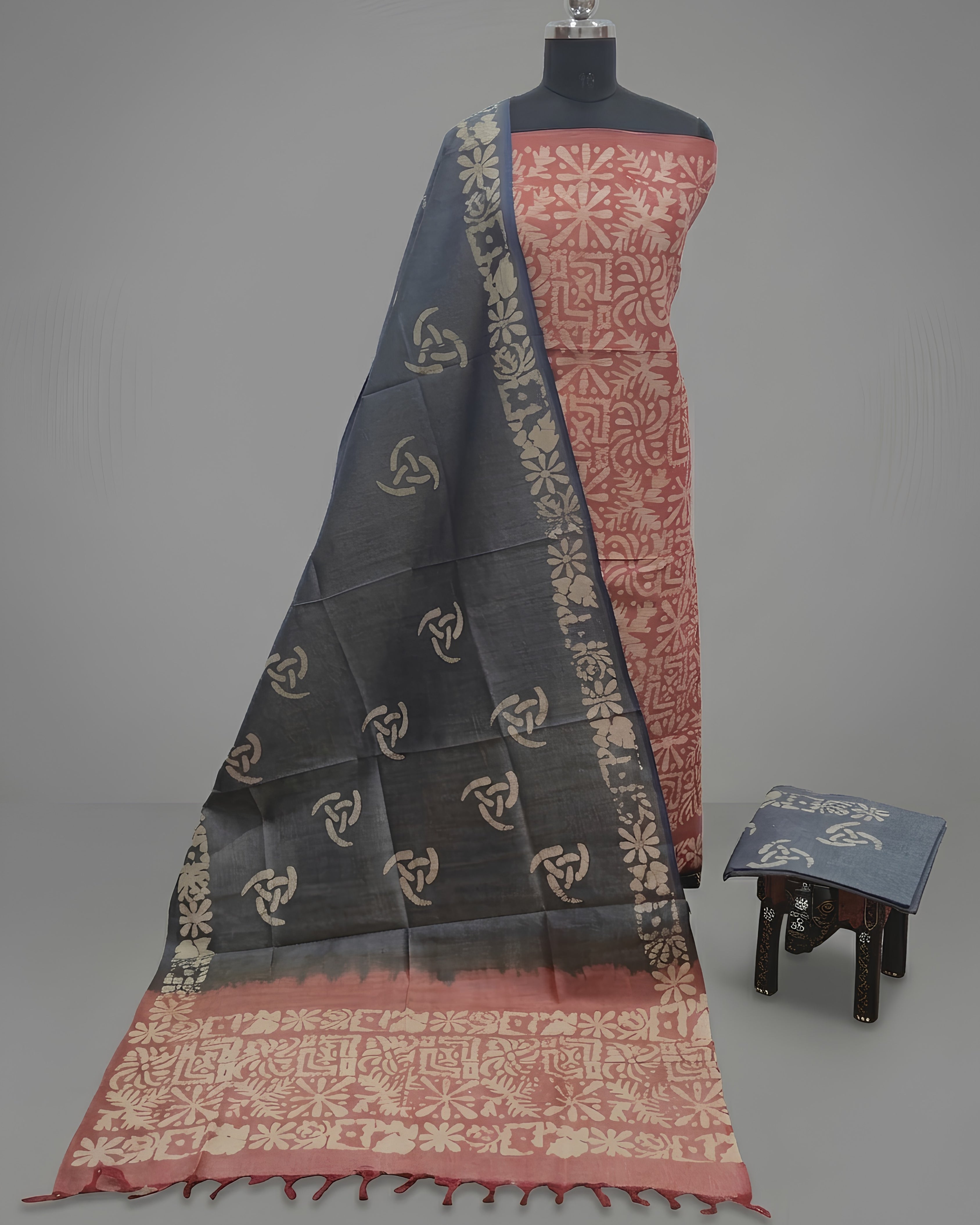KHADI SILK CRACK BATIK  CHUDI SETS -TERRACOTTA WITH SLATE GREY